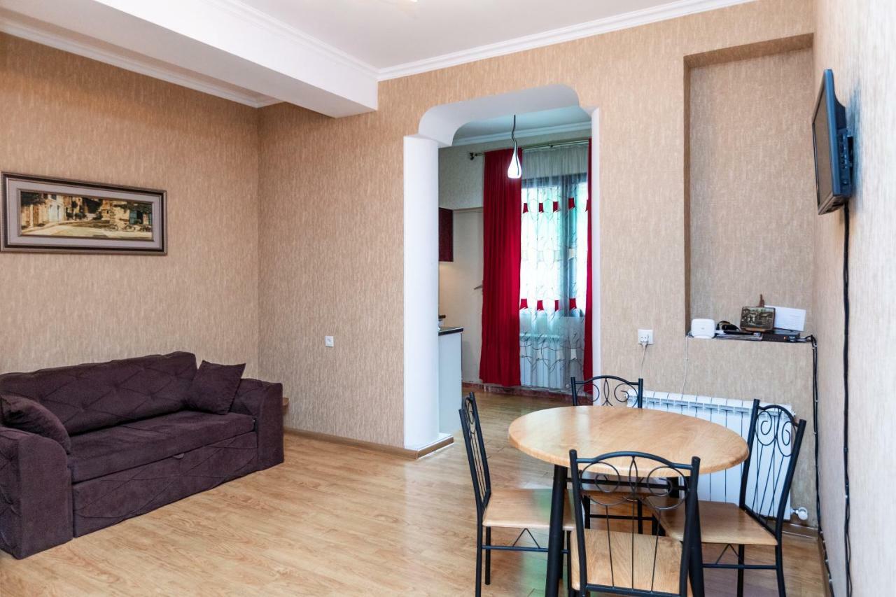 Gnn Cosy Apartment Tbilisi Exterior foto